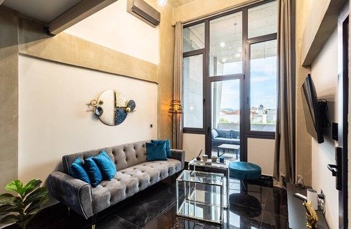 Anatolikos Sinikismos Apartment | Ventiri Lofts - Cozy Penthouse With Balcony