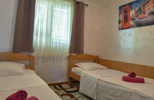 Dobrota Apartment | Sea View Vacation Flat w Balcony in Kotor