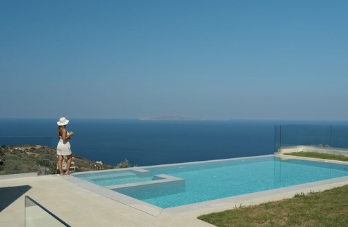Rodhia House | Vieverde Villas. Villa Verde