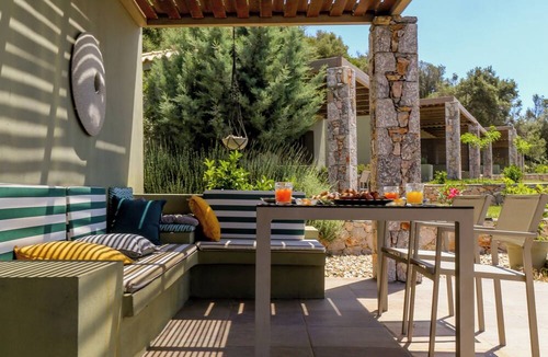 Agios Mamas Hotel | Elimnion Resort