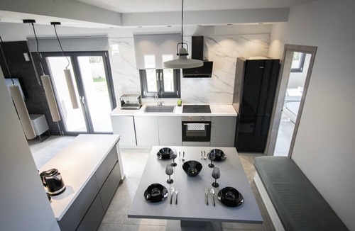 Nea Iraklia Villa | Theasea Villa Cooling Heated Floor