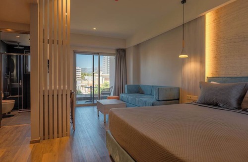 Khalandrion Hotel | Wellnest Hotel