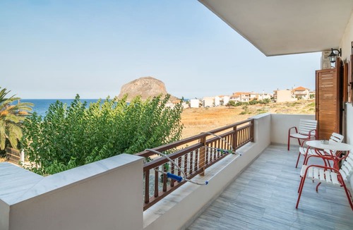Monemvasia House | Alta Vista Studios