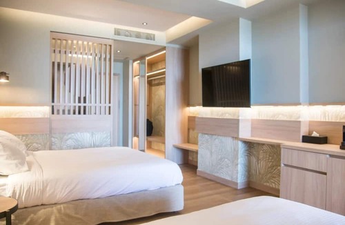 Analipsi Apartment | ISholidays Petite Suite Sea View Outdoor Hot Tub