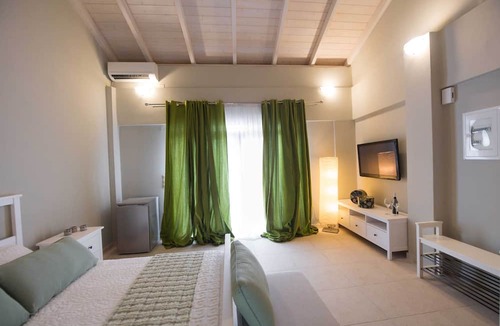 Nikiana House | NV Seafront Studios AV Properties
