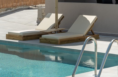 Agia Marina Bed & Breakfast | Casa Nostos