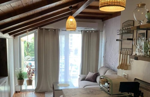 Babilonija Apartment | Chic Flat w Balcony 10 min to Beach Greco in Budva