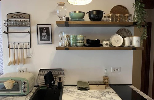 Babilonija Apartment | Chic Flat w Balcony 10 min to Beach Greco in Budva