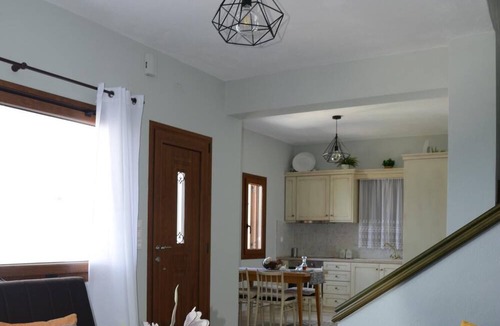 Sourpi Apartment | Goddess Hera Apartment