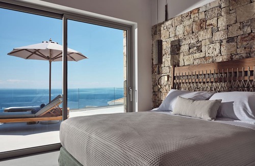 Elation House | Etheria Luxury Villas & Suites