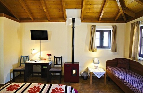 Asprangeloi House | guesthouse Lucas