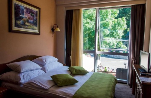 Cetinje Hotel | Monte Rosa