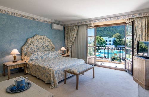 Kamena Vourla Hotel | Mitsis Galini