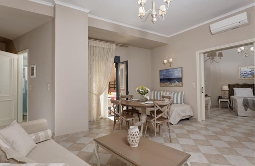 Rethymno Hotel | Ionia Suites