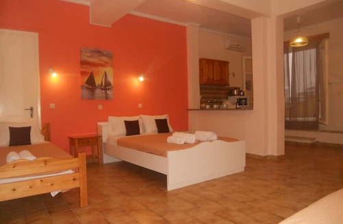 Benitses House | Elli Marina Studios & Apartments