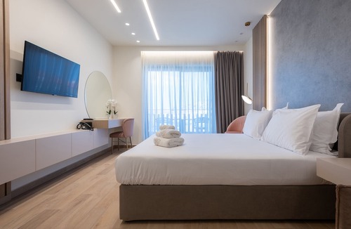 Myrina Hotel | Grand Patelli