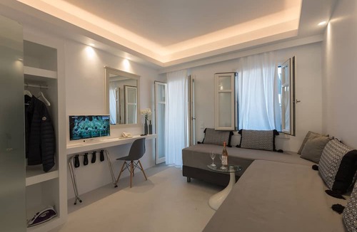 Naousa Hotel | Alexandros Suites & Apartments