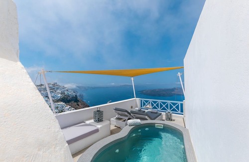 Firostefani Hotel | Blue Dolphins Apartments & Suites