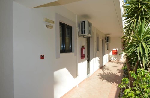 Vlicha House | Golden View Studios