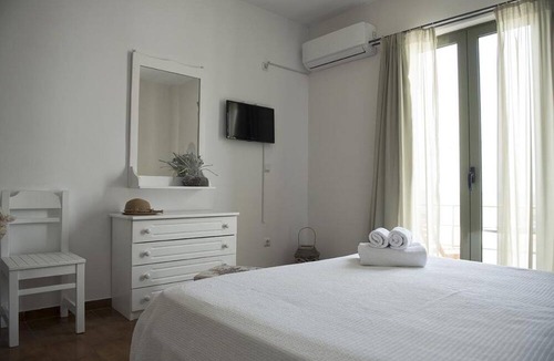 Mpatsi Hotel | Villa Fiamegou