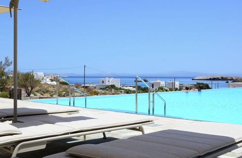 Karavostasis Apartment | ANEMI Folegandros