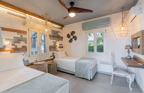 Amoudi Villa | Paradisso Beach Villas
