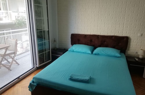 Palaio Faliro Apartment | Athens Riviera apt with seaview, 15 min to Acropolis