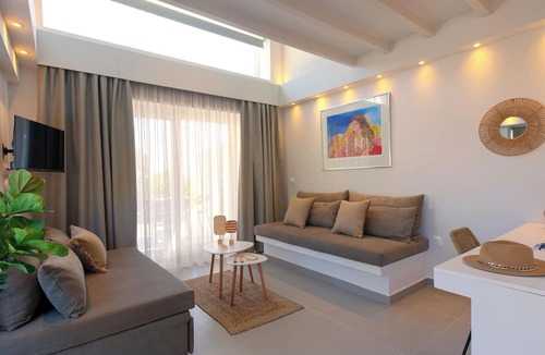Agios Nikolaos Apartment | KAELA Pool Villas