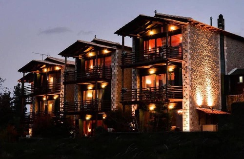 Mesaia Trikala Apartment | Vathyskia Guesthouse