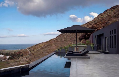 Kamari Villa | Anzo Villas