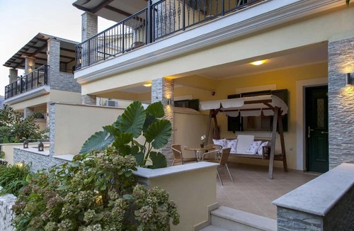 Vassiliki Apartment | Azalea Villas