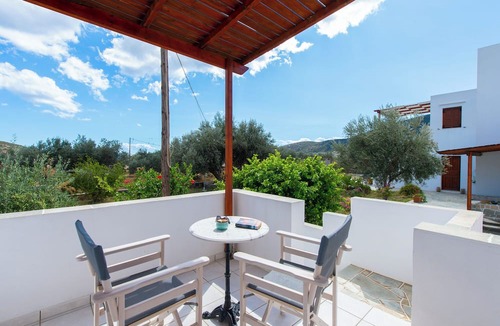 Platis Gialos Apartment | Blue Fish