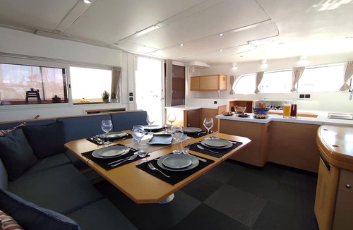 Alimos Boat Rental | Sun-Kissed Sailing Adventure in Islas Sarónicas