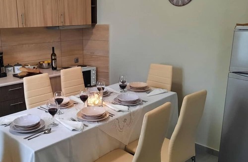 Skala Sotiros Apartment | Apartment 'Chrissi Princess 1' with Private Garden, Wi-Fi and Air Conditioning