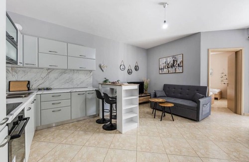 Vlore Apartment | Lungomare Comfort 2BR Stay by PikHost