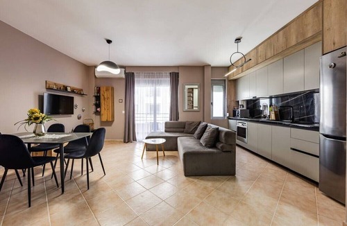 Vlore Apartment | Coastal Living Retreat | 2BR in Lungomare by PikHost