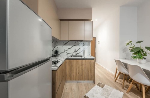 Rade Apartment | Comfy City Center Studio Apartment - City View