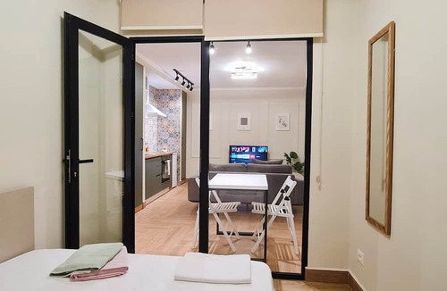 Tirana Apartment | 2V1 Center Apartment 4 Enjoy a experience at this centrally-located place.