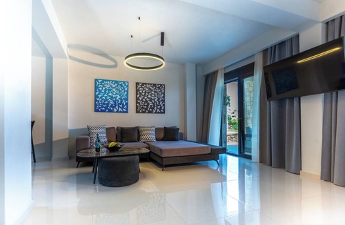 Kriopigi Villa | Helios Blue Villas