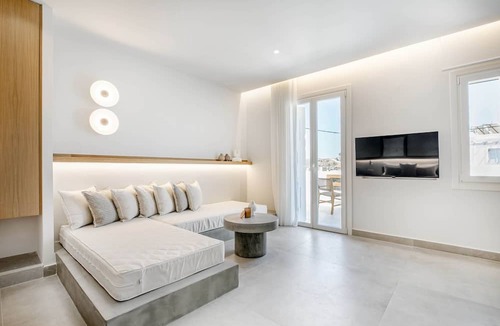 Loutra Hotel | Kythnos Blue - Suite 2 Loutra Beach & Sea View