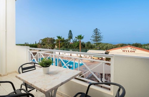 Anissaras Apartment | Mylos Apartments