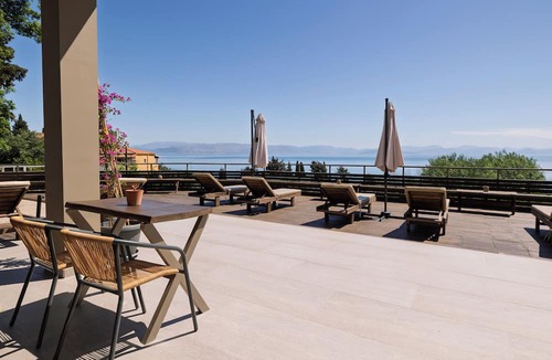 Dafnata Apartment | The Summit Escape