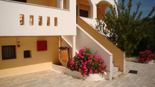 Filaki Apartment | Calamon Apartments