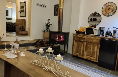 Arachova House | Αγροτικό σπίτι agrikia με θέα στο βουνό πάρκινγκ και δωρεάν WiFi