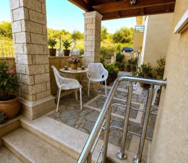Igoumenitsa Apartment | Eleni's Apartments Igoumenitsa - Γκαρσονιέρα 1ου ορόφου επιπλωμένη, εξωπλισμένη