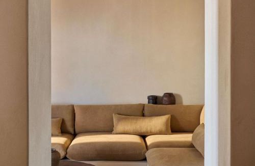 Paros Hotel | Luura - Cliff, Paros, Morgans Originals