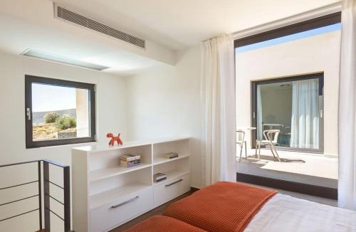 Lavreotiki Villa | The Hilltop Gathering Villa, 5 En-Suite, Sleeps 16 by KB Hospitality