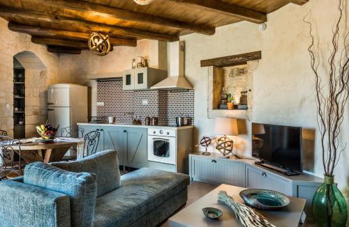Paidochori Villa | Listen to Nature in a Renovated Traditional Hilltop Villa Liodosifis with Heated Pool