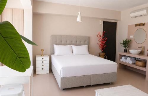 Chios Town Apartment | Panoramic Penthouse