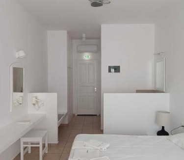 Folegandros Town Apartment | Paraporti